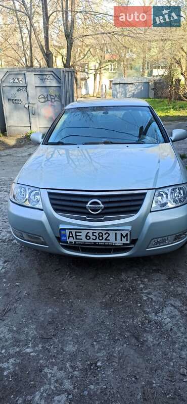 2006 nissan almera