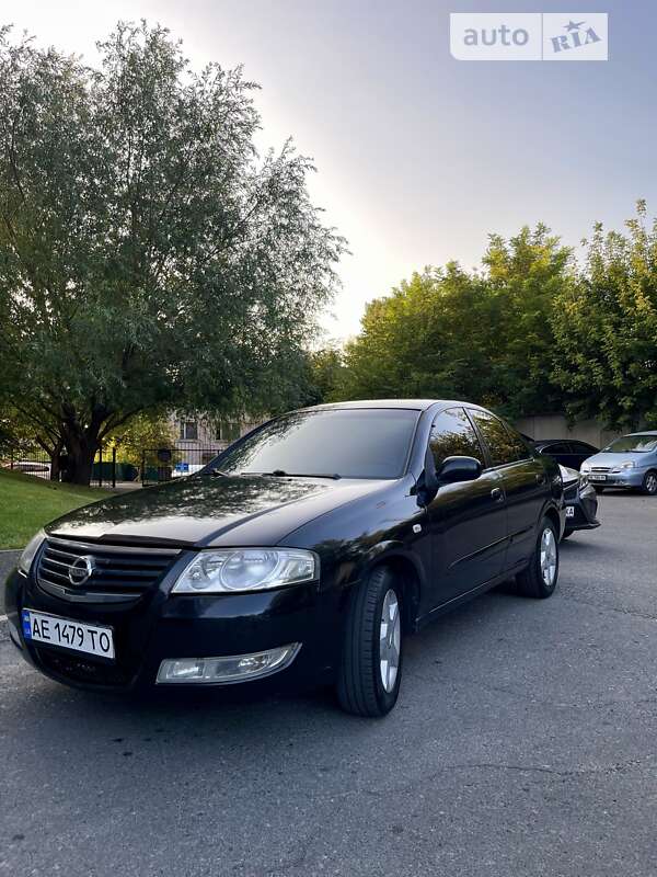 2007 nissan almera