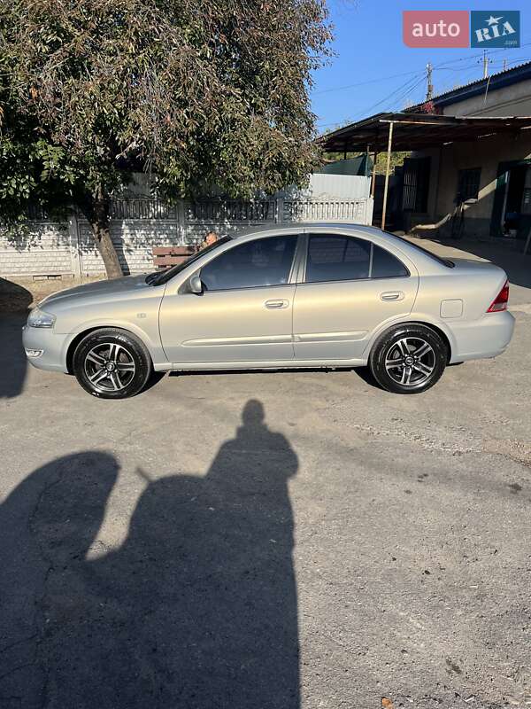 2007 nissan almera