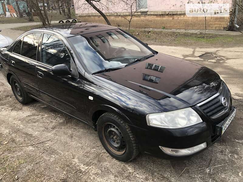 2008 nissan almera