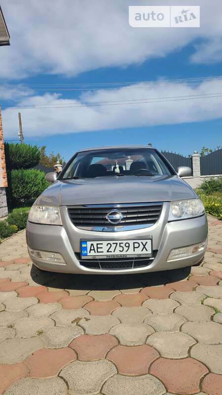 2008 nissan almera