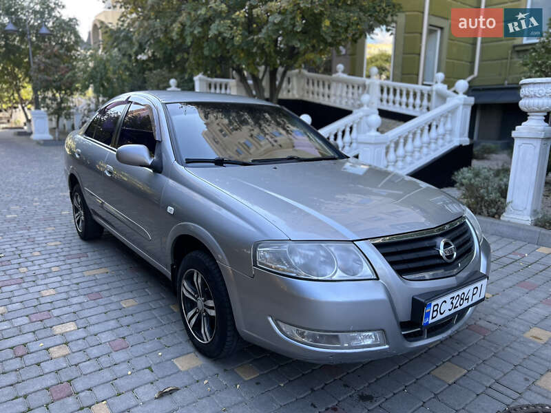 2008 nissan almera