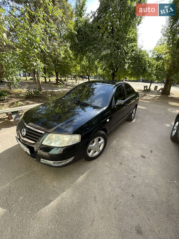 2008 nissan almera