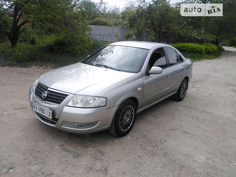 2008 nissan almera