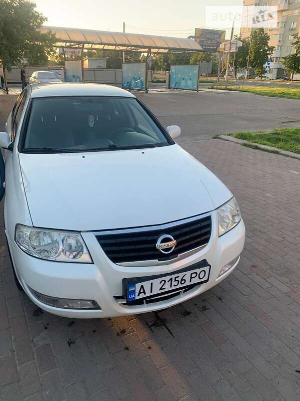 2008 nissan almera