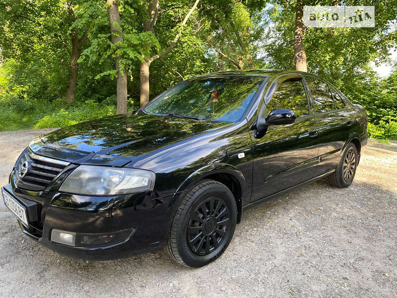 2011 nissan almera
