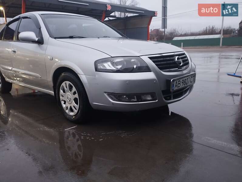 2011 nissan almera