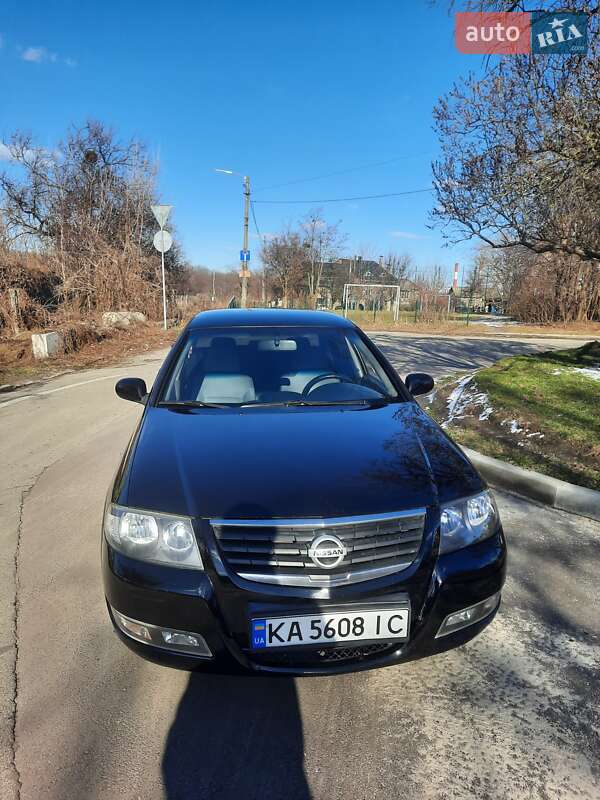 2012 nissan almera