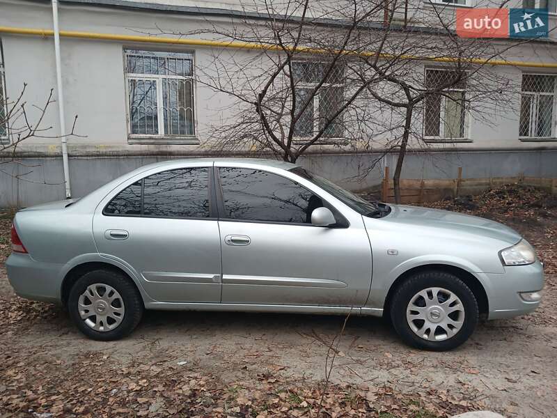 2007 nissan almera
