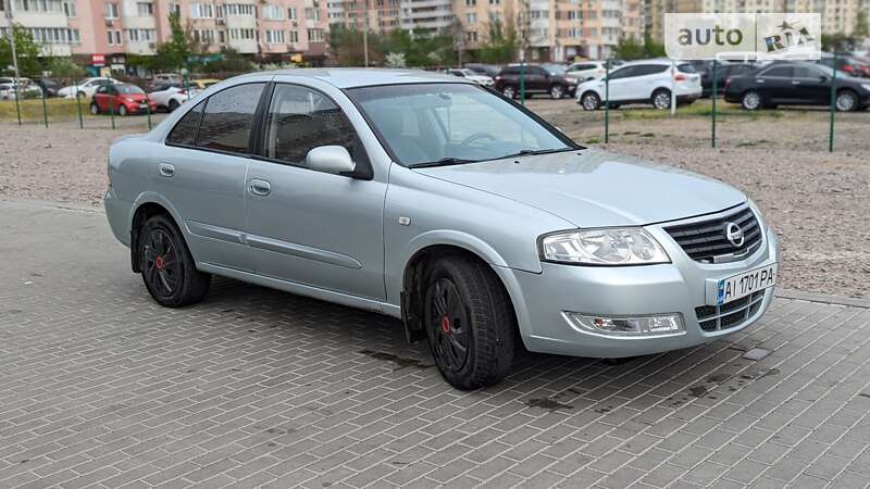 2007 nissan almera