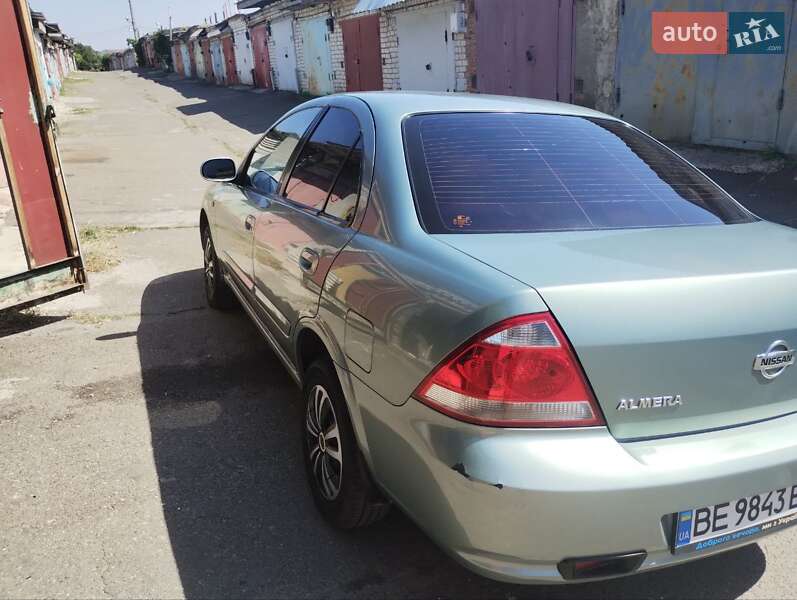 2007 nissan almera
