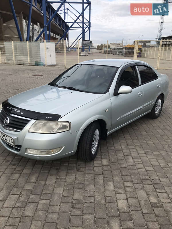 2007 nissan almera