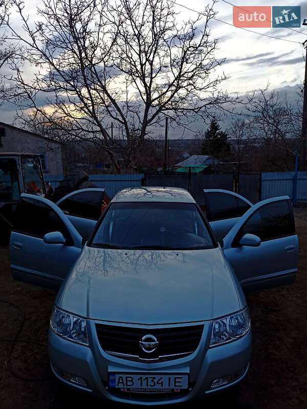 2010 nissan almera