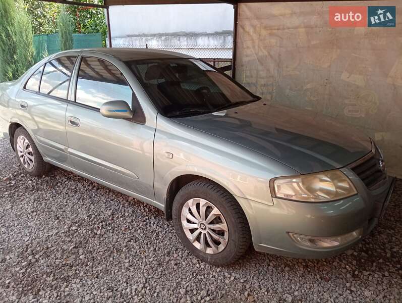 2008 nissan almera