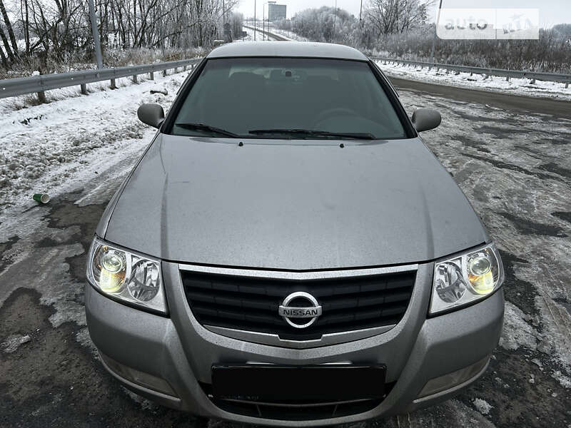 2008 nissan almera