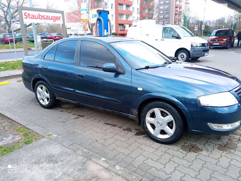 2008 nissan almera