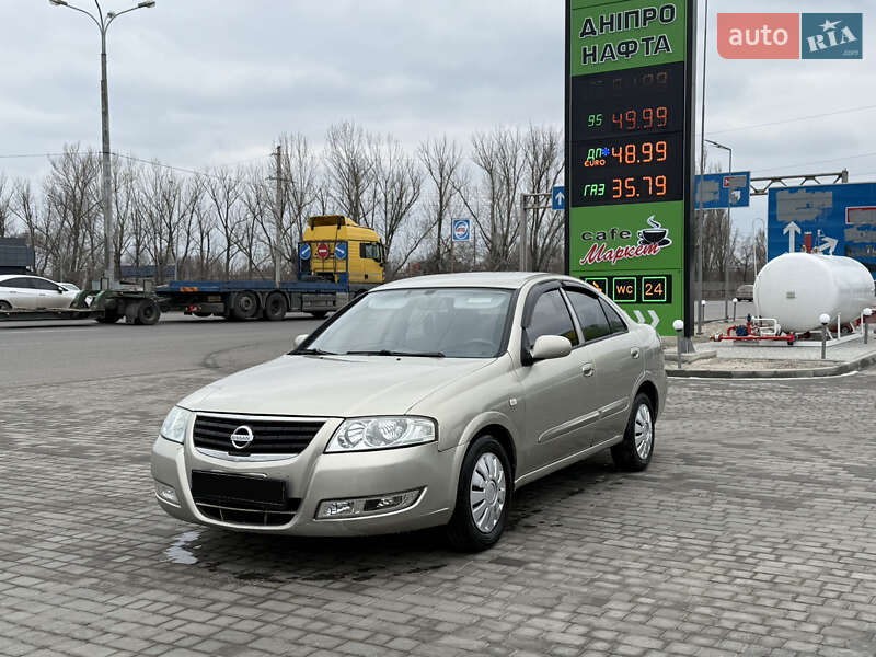 2008 nissan almera
