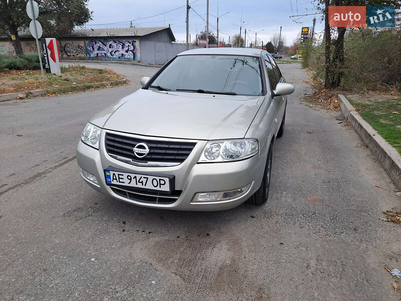 2008 nissan almera