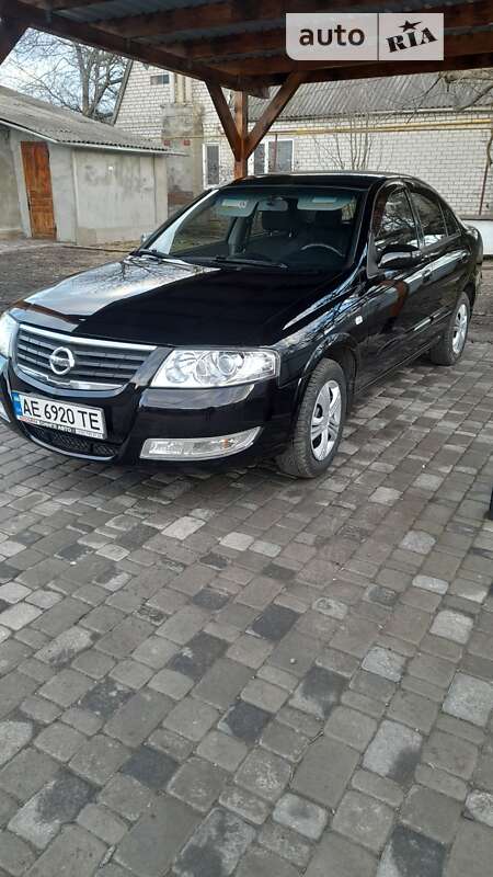 2010 nissan almera