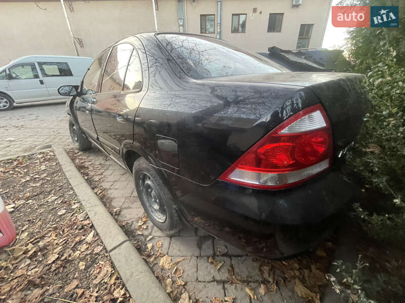 2010 nissan almera