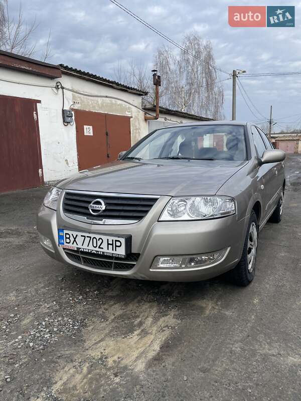 2010 nissan almera