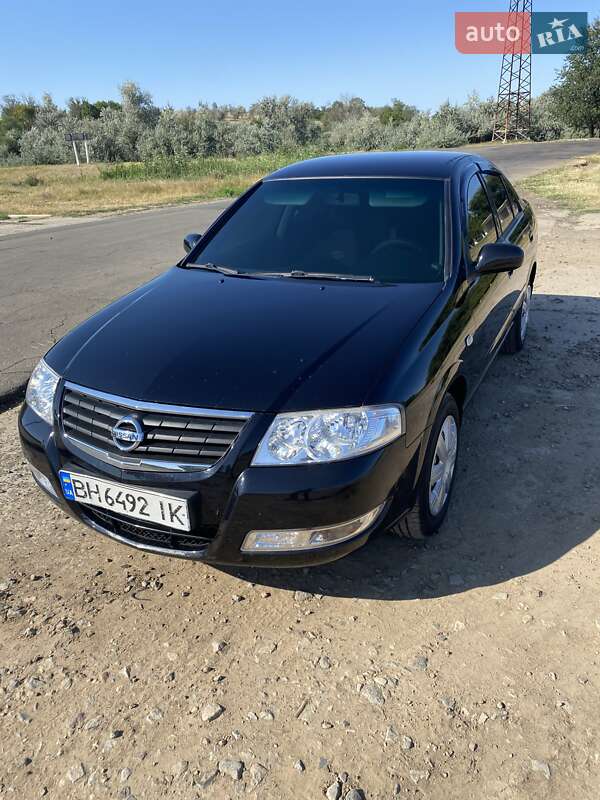 2010 nissan almera
