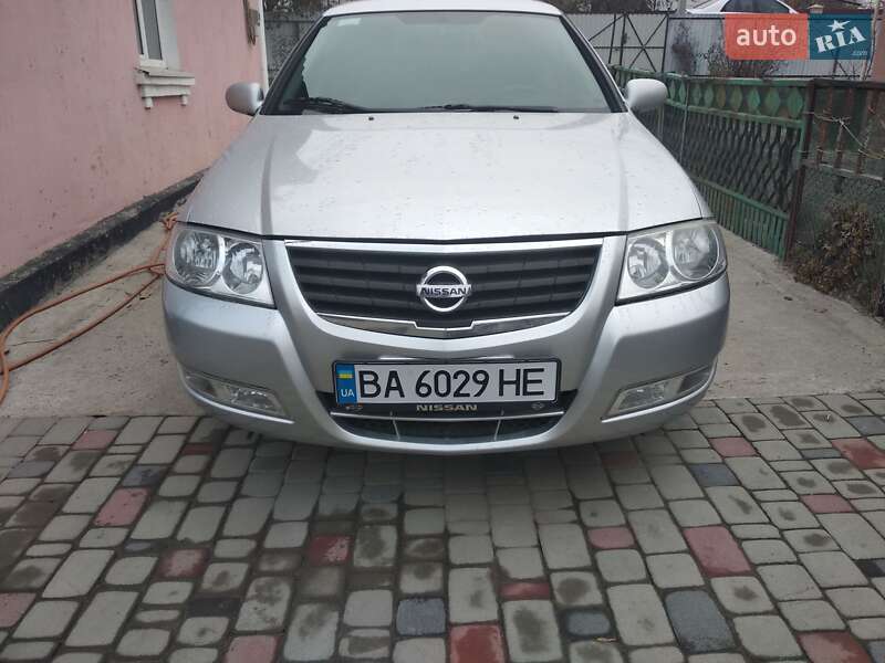 2011 nissan almera