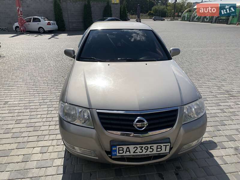 2011 nissan almera