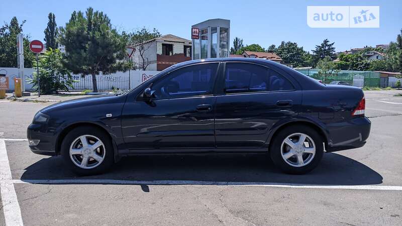 2011 nissan almera