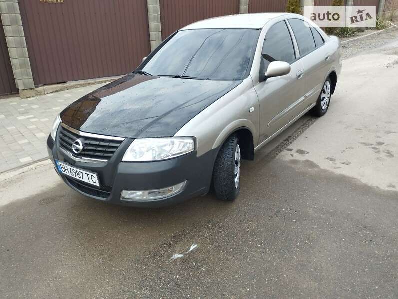 2011 nissan almera