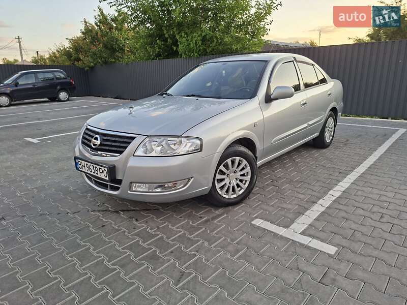 2011 nissan almera