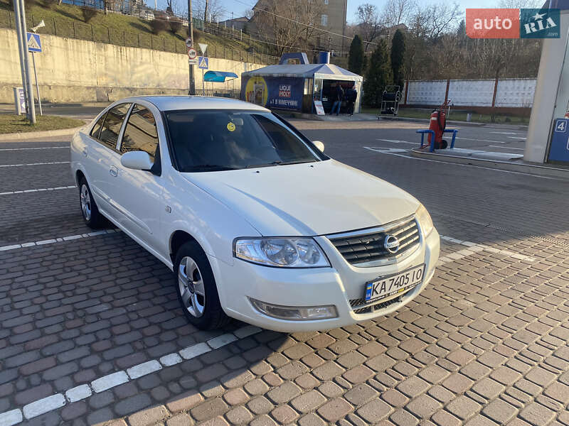 2011 nissan almera