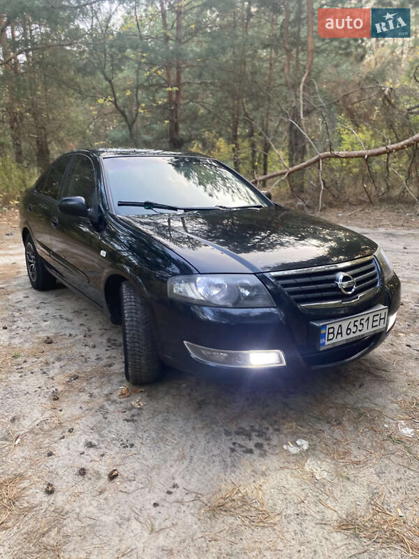 2012 nissan almera