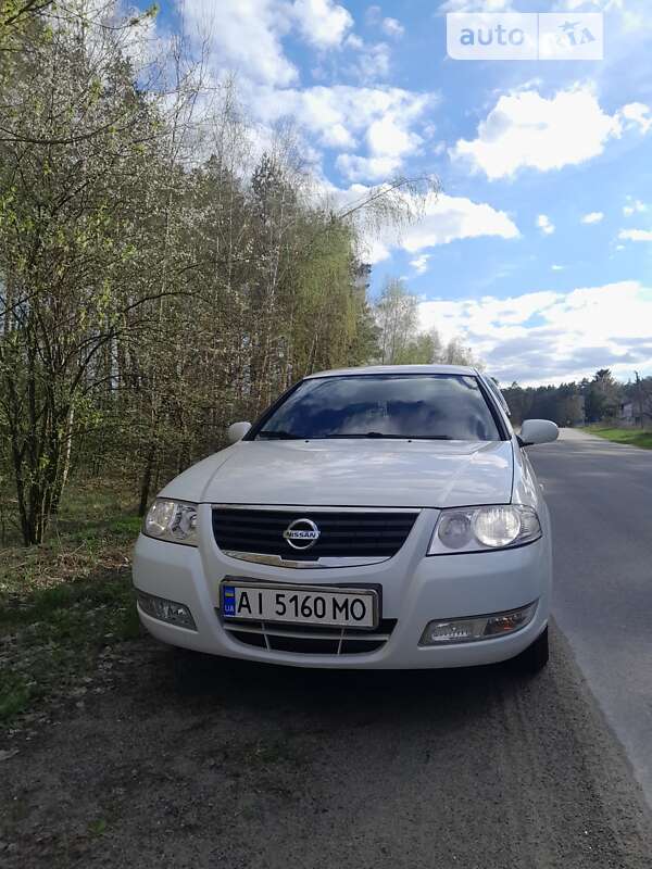 2012 nissan almera