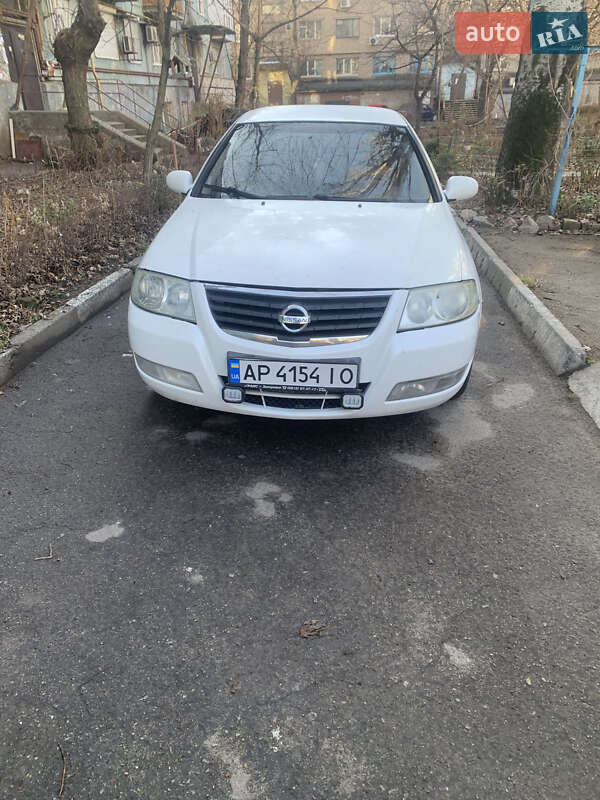 2012 nissan almera