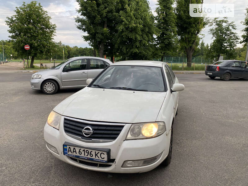 2012 nissan almera