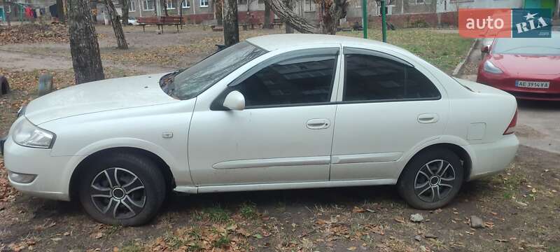 2012 nissan almera classic