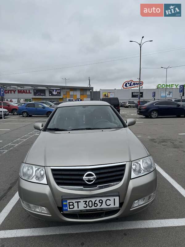2012 nissan almera