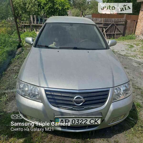 2012 nissan almera