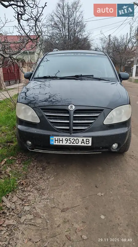 2005 ssang yong rodius