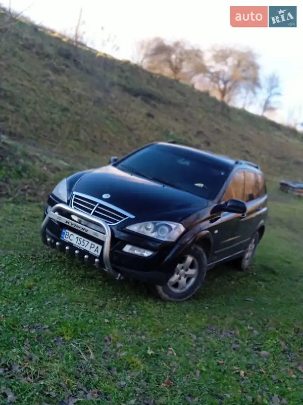 2012 ssang yong kyron
