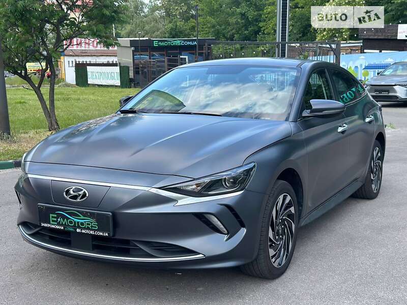 2021 hyundai lafesta