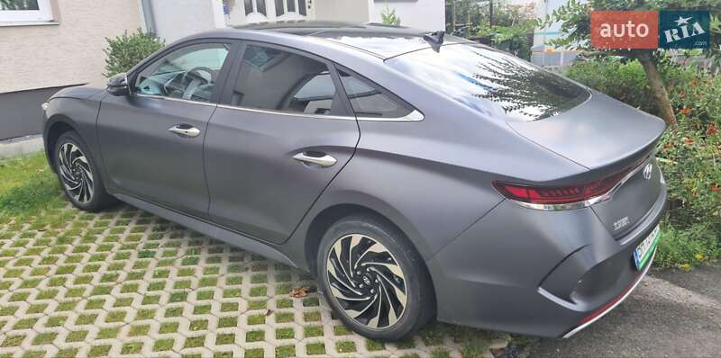 2021 hyundai lafesta