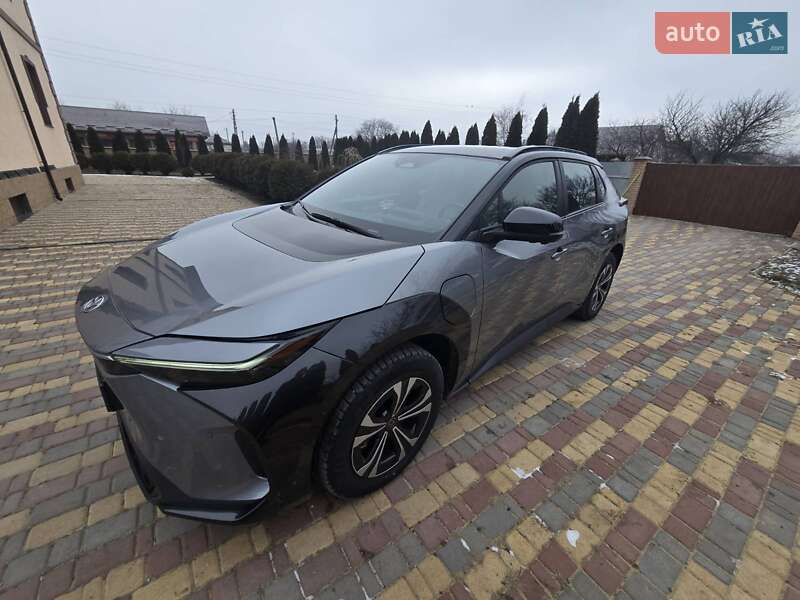 2022 toyota bz4x pro