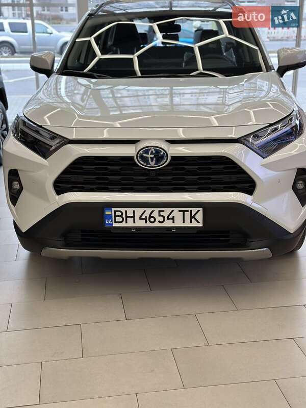 2023 toyota rav4