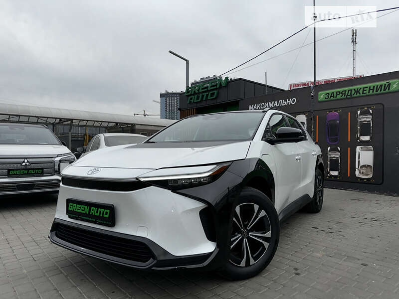 2023 toyota bz4x