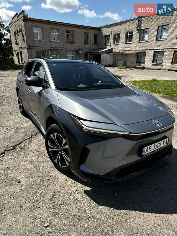2023 toyota bz4x