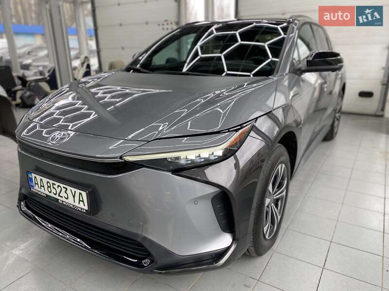 2023 toyota bz4x