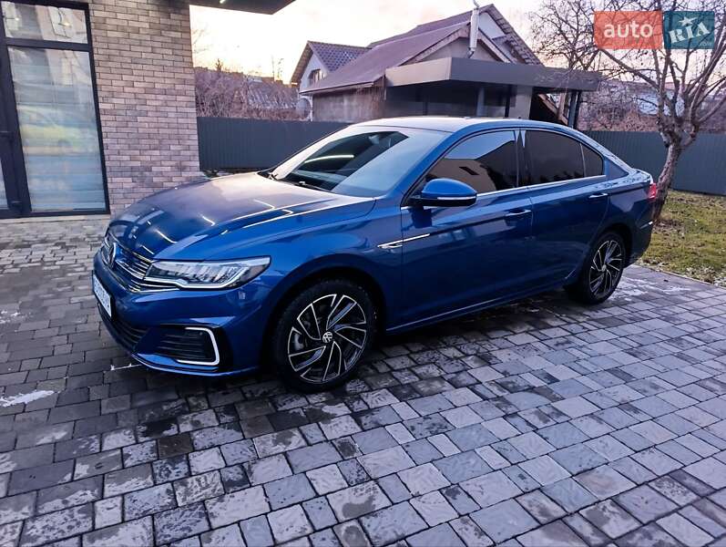 2019 volkswagen e-bora