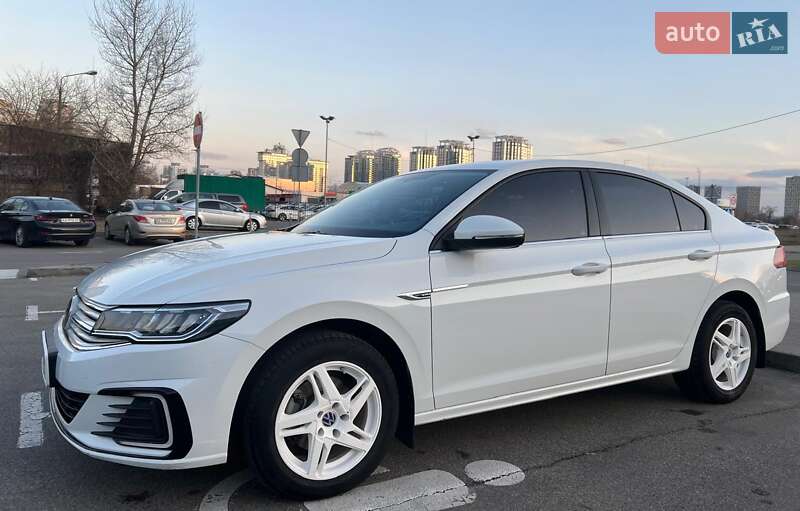 2019 volkswagen e-bora